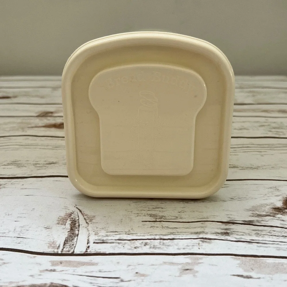 Buddeez Bread Buddy Bread Dispenser Cream‎ Plastic Airtight 13.5x5x5 Large